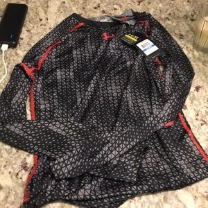 NWT. Under Armour XL heat gear compression shirt